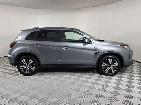 Used 2025 Mitsubishi Outlander Sport AWD image 8