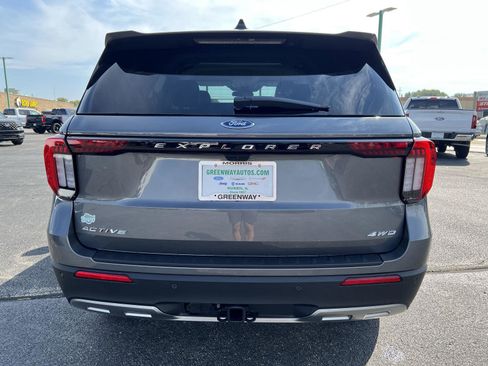 New 2025 Ford Explorer Active w/ Active Comfort Package image 5