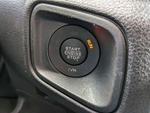 Used 2024 Jeep Wrangler Unlimited Sport AWD/4WD image 30