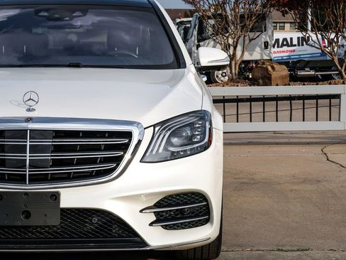 Used 2019 Mercedes-Benz S 560e w/ AMG Line Exterior image 56