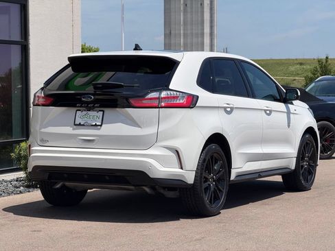 Used 2024 Ford Edge ST-Line AWD/4WD image 5