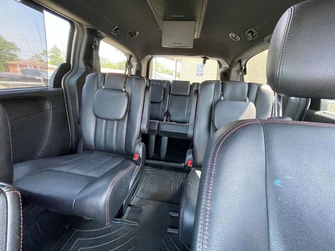 Used 2019 Dodge Grand Caravan GT image 11