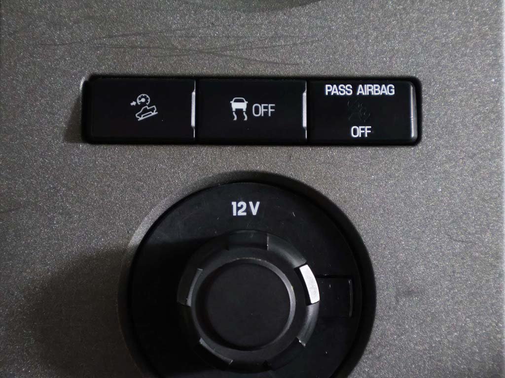 Used 2011 Ford F350 XLT w/ FX4 Off Road Pkg AWD/4WD image 25