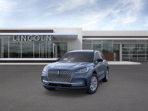 New 2026 Lincoln Corsair Premiere image 3