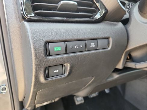 Used 2024 Nissan Sentra SV w/ All-Weather Package image 16