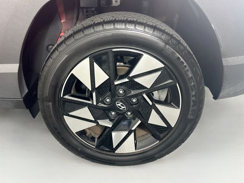 Used 2024 Hyundai Kona SEL AWD/4WD image 11