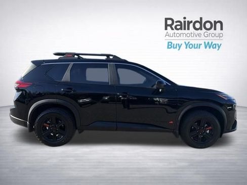 Used 2025 Nissan Rogue SV AWD/4WD image 8