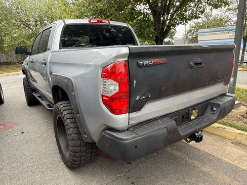 Used 2017 Toyota Tundra SR5 w/ SR5 Upgrade Package AWD/4WD image 4