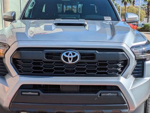 Used 2024 Toyota Tacoma TRD Sport w/ TRD Sport Upgrade Package AWD/4WD image 9
