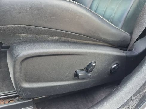Used 2017 Chrysler 300 S AWD/4WD image 12
