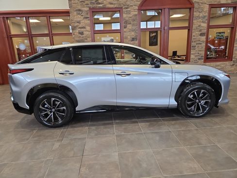 New 2026 Lexus RZ 450e AWD image 2