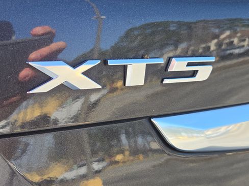 Used 2019 Cadillac XT5 FWD image 13