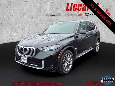 Used 2025 BMW X5 xDrive40i AWD/4WD image 3