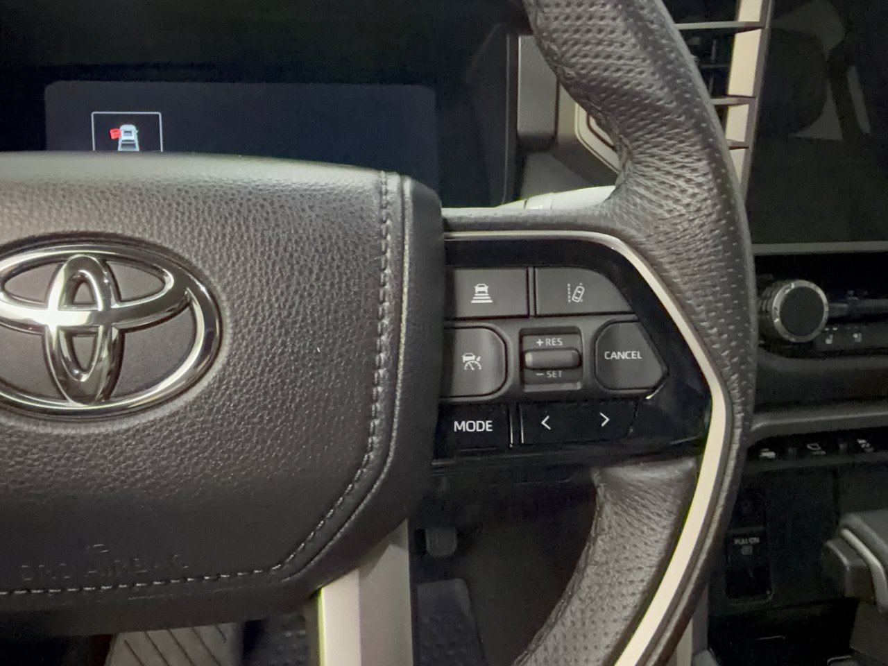 Used 2024 Toyota Tundra Limited AWD/4WD image 19