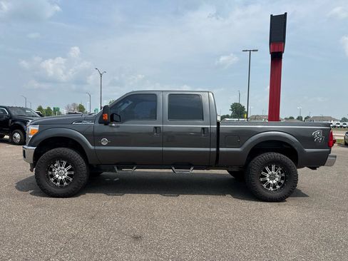Used 2016 Ford F250 XLT AWD/4WD image 2