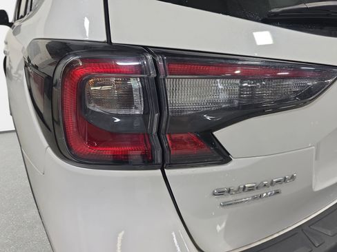 Used 2020 Subaru Outback Touring XT AWD/4WD image 33