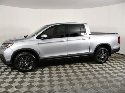 Used 2019 Honda Ridgeline Sport image 9