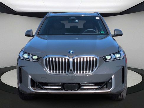 Used 2026 BMW X5 xDrive50e AWD/4WD image 3