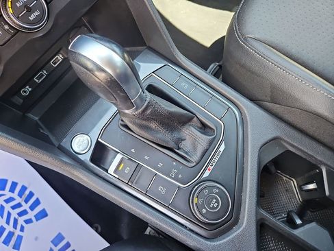 Used 2018 Volkswagen Tiguan S AWD/4WD image 23