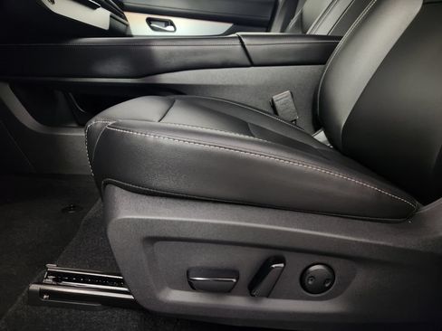 Certified 2025 Nissan Murano SL AWD/4WD image 12