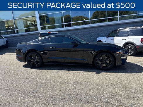 Used 2022 Ford Mustang GT Premium w/ Equipment Group 401A RWD image 10