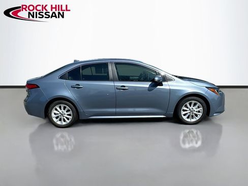Used 2020 Toyota Corolla XLE image 8