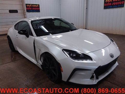 Used 2023 Toyota GR86 Premium w/ ALL Weather Mat Package (TMS) image 1