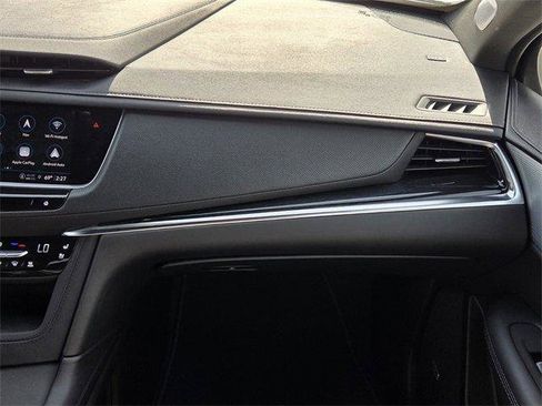 Certified 2025 Cadillac XT5 Premium Luxury image 20