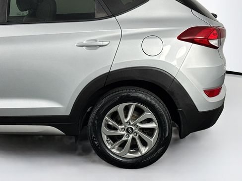 Used 2017 Hyundai Tucson SE w/ SE Popular Package 02 AWD/4WD image 34