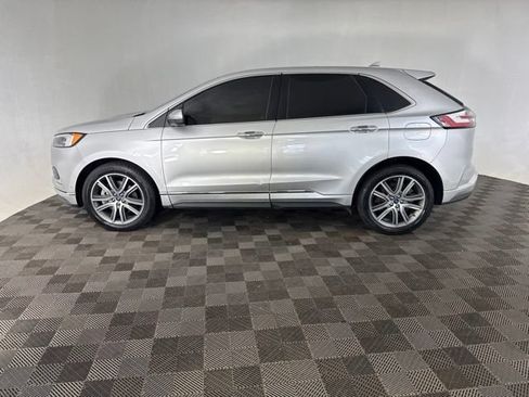 Used 2019 Ford Edge Titanium w/ Equipment Group 301A AWD/4WD image 10