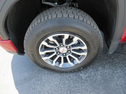 Certified 2022 GMC Sierra 1500 AT4 w/ AT4 Premium Package AWD/4WD image 16