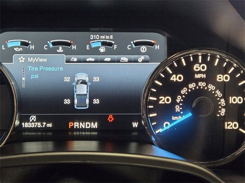 Used 2018 Ford F150 Lariat w/ Equipment Group 502A Luxury image 17