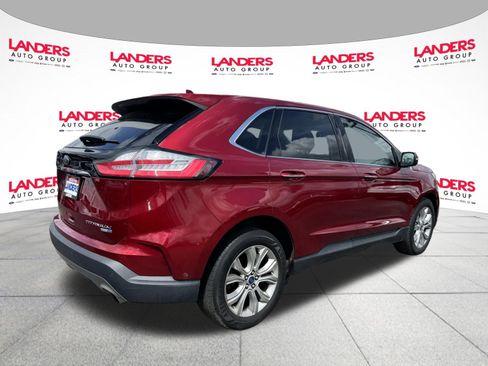 Used 2019 Ford Edge Titanium w/ Equipment Group 301A AWD/4WD image 3