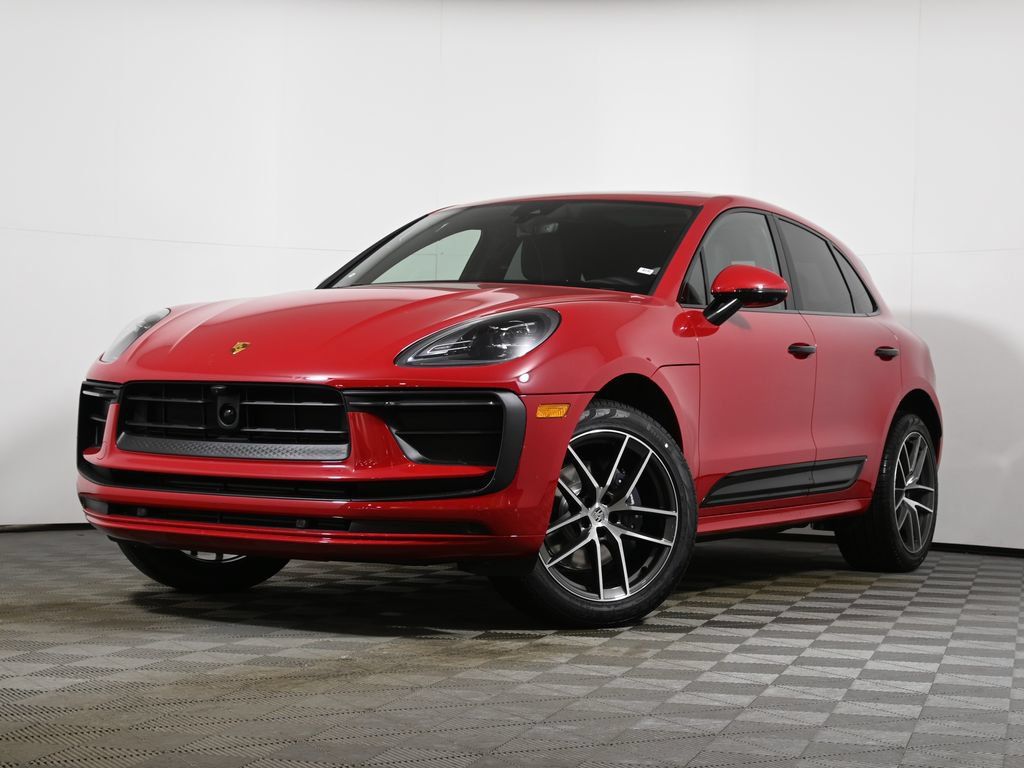 Used 2026 Porsche Macan AWD/4WD image 1