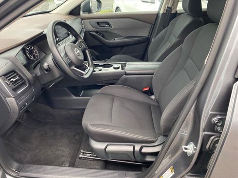 Used 2023 Nissan Rogue S AWD/4WD image 9