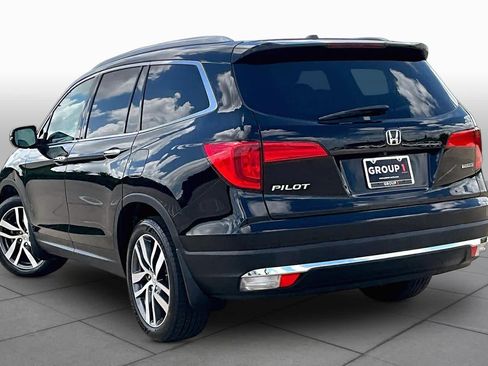Used 2016 Honda Pilot Touring image 12