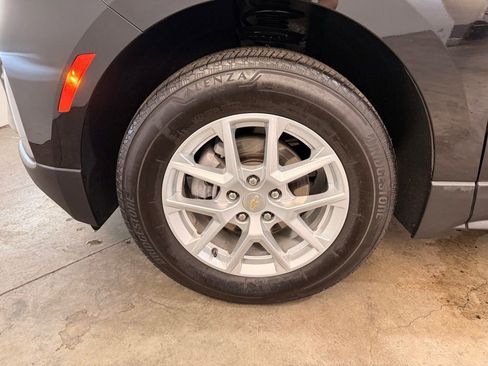 Used 2024 Chevrolet Equinox LT image 16