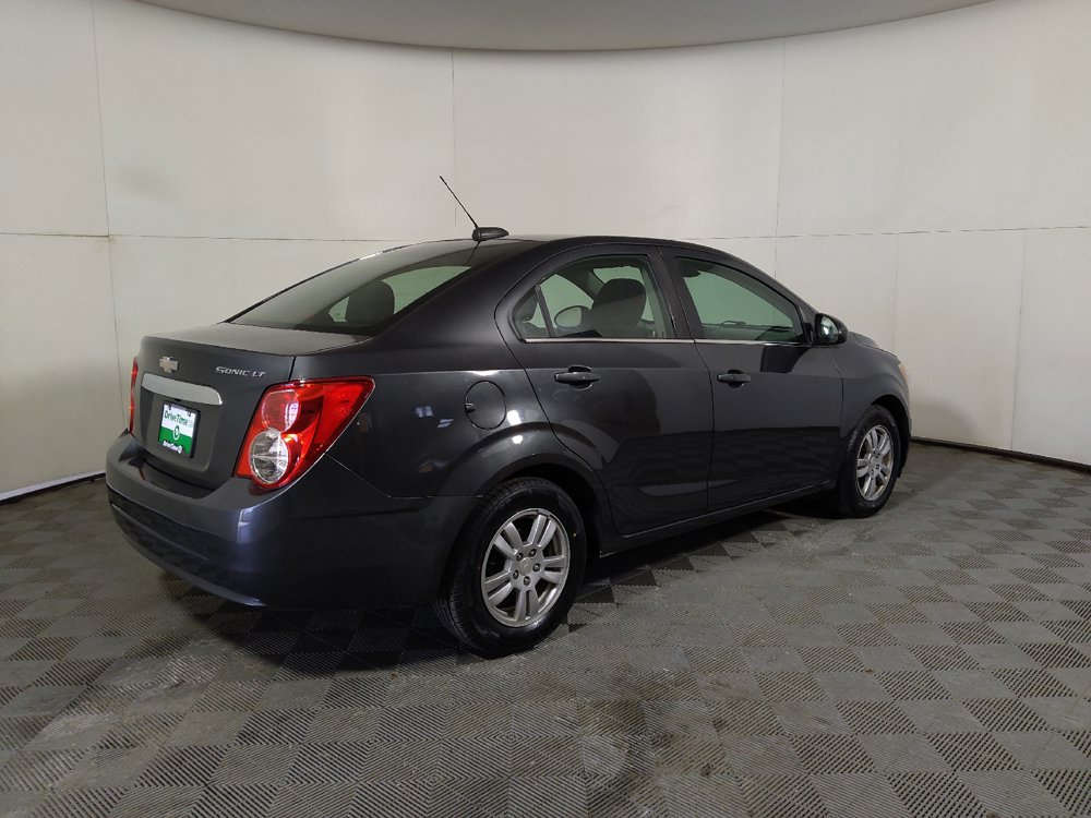 Used 2016 Chevrolet Sonic LT w/ Driver Confidence Package FWD image 10