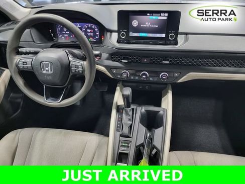 Certified 2023 Honda Accord EX image 29