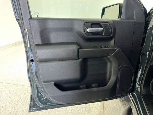 New 2026 Chevrolet Silverado 1500 Custom Trail Boss w/ LPO, Dark Essentials Package image 19