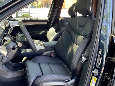 New 2025 Volvo EX90 Ultra image 11