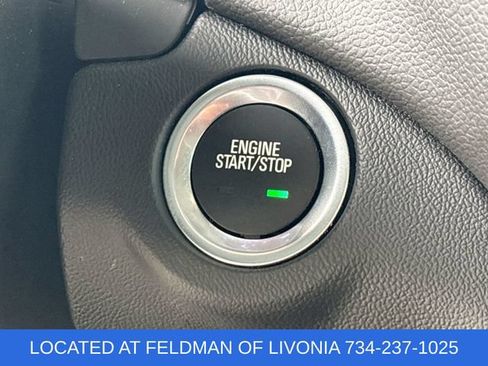 Used 2023 Chevrolet Equinox LT FWD image 16