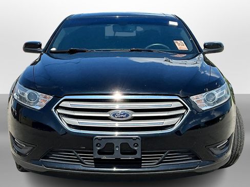 Used 2018 Ford Taurus SEL w/ Equipment Group 201A image 3