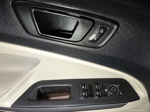Used 2020 Ford EcoSport S FWD image 8