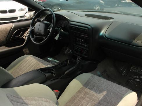 Used 2001 Chevrolet Camaro Z28 w/ Preferred Equipment Group 2 RWD image 18