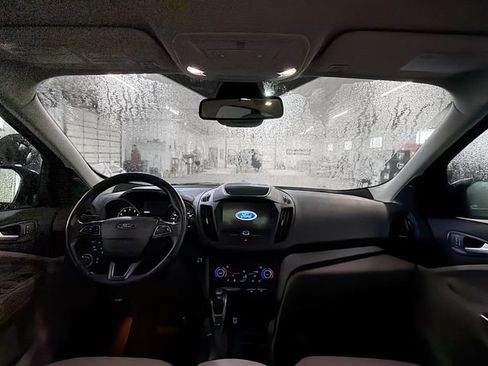 Used 2019 Ford Escape SEL AWD/4WD image 10