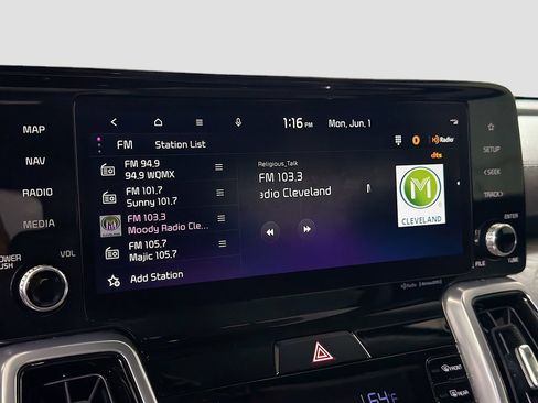 Used 2023 Kia Sorento SX FWD image 16