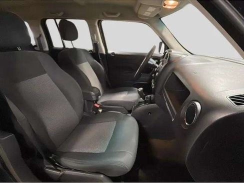 Used 2015 Jeep Patriot Sport AWD/4WD image 14