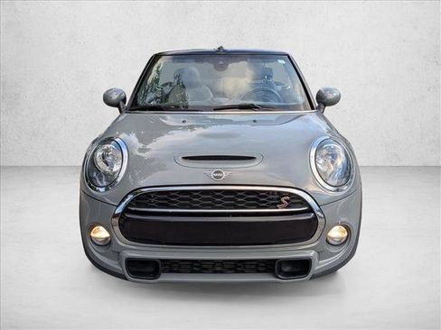 Used 2019 MINI Cooper S w/ Signature Upholstery Package image 2