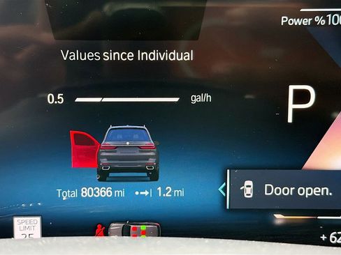 Used 2023 BMW X7 xDrive40i w/ Premium Package AWD/4WD image 12
